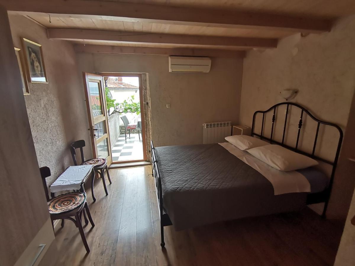 Apartmani Puric Malinska Exterior foto