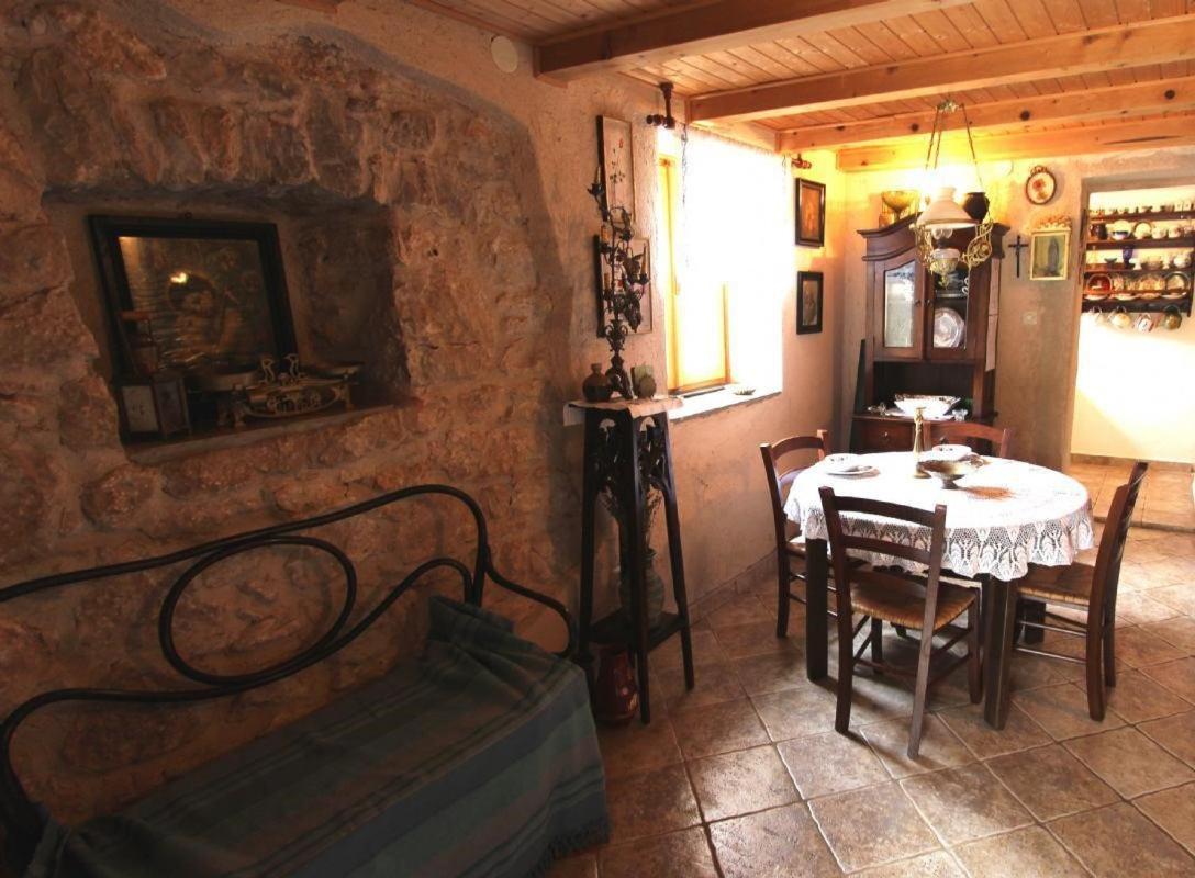 Apartmani Puric Malinska Exterior foto